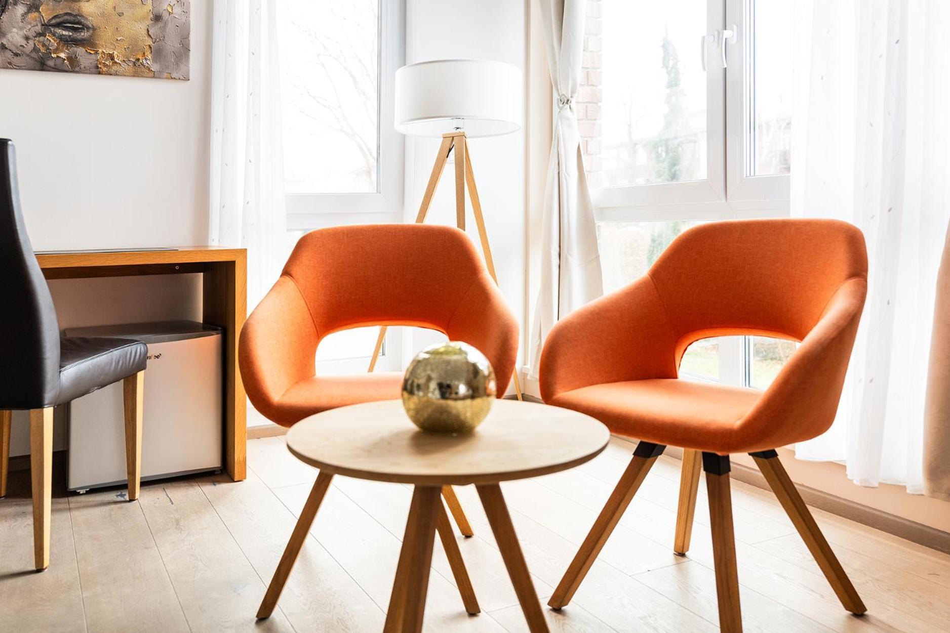 Hotel Vier Jahreszeiten Therme & Kliniken Bad Krozingen Naehe Freiburg & Schwarzwald Ideal Fuer Wellness Kur & Business Ausfluege 24H Check In- Wlan & Parken Gratis エクステリア 写真