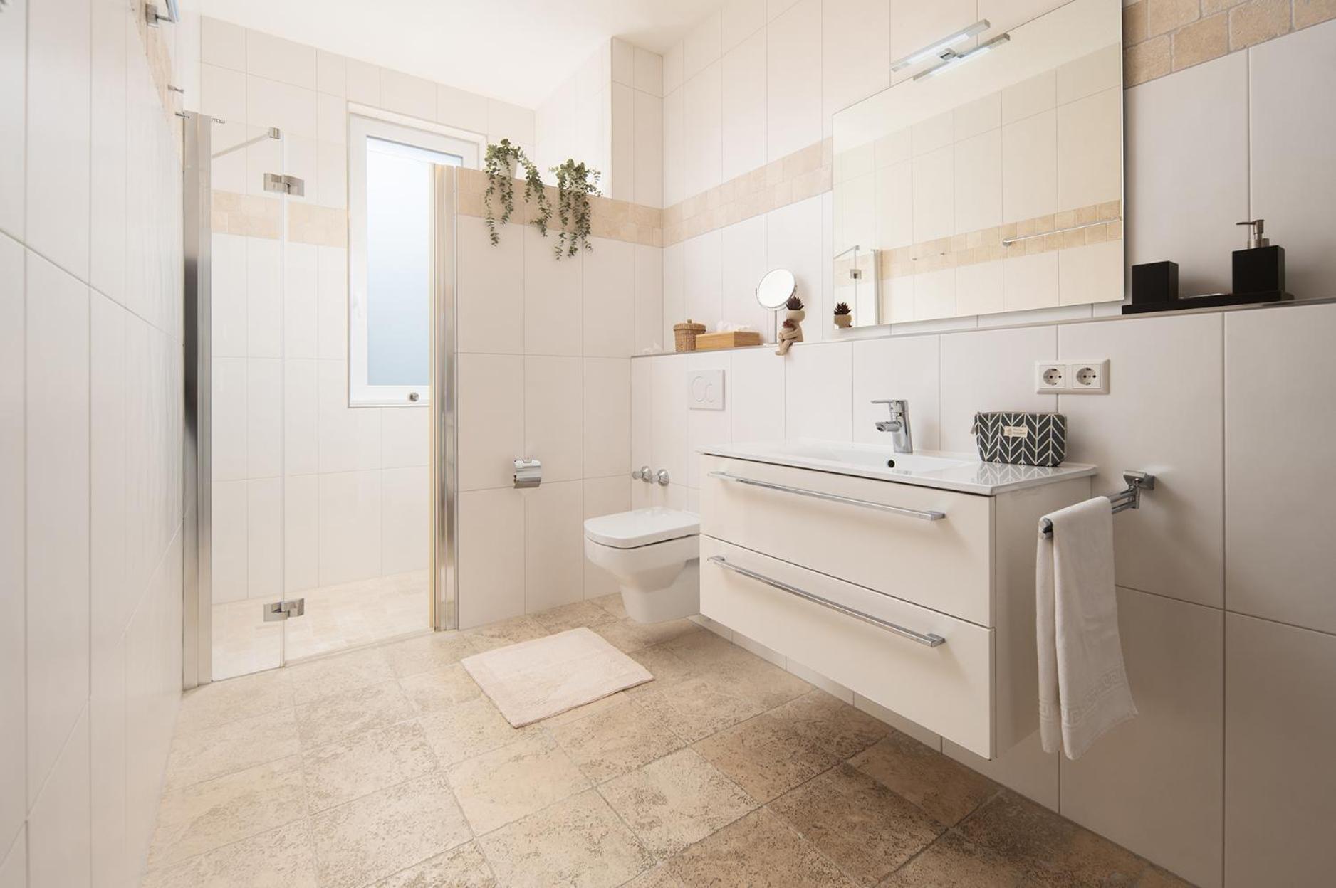 Hotel Vier Jahreszeiten Therme & Kliniken Bad Krozingen Naehe Freiburg & Schwarzwald Ideal Fuer Wellness Kur & Business Ausfluege 24H Check In- Wlan & Parken Gratis エクステリア 写真