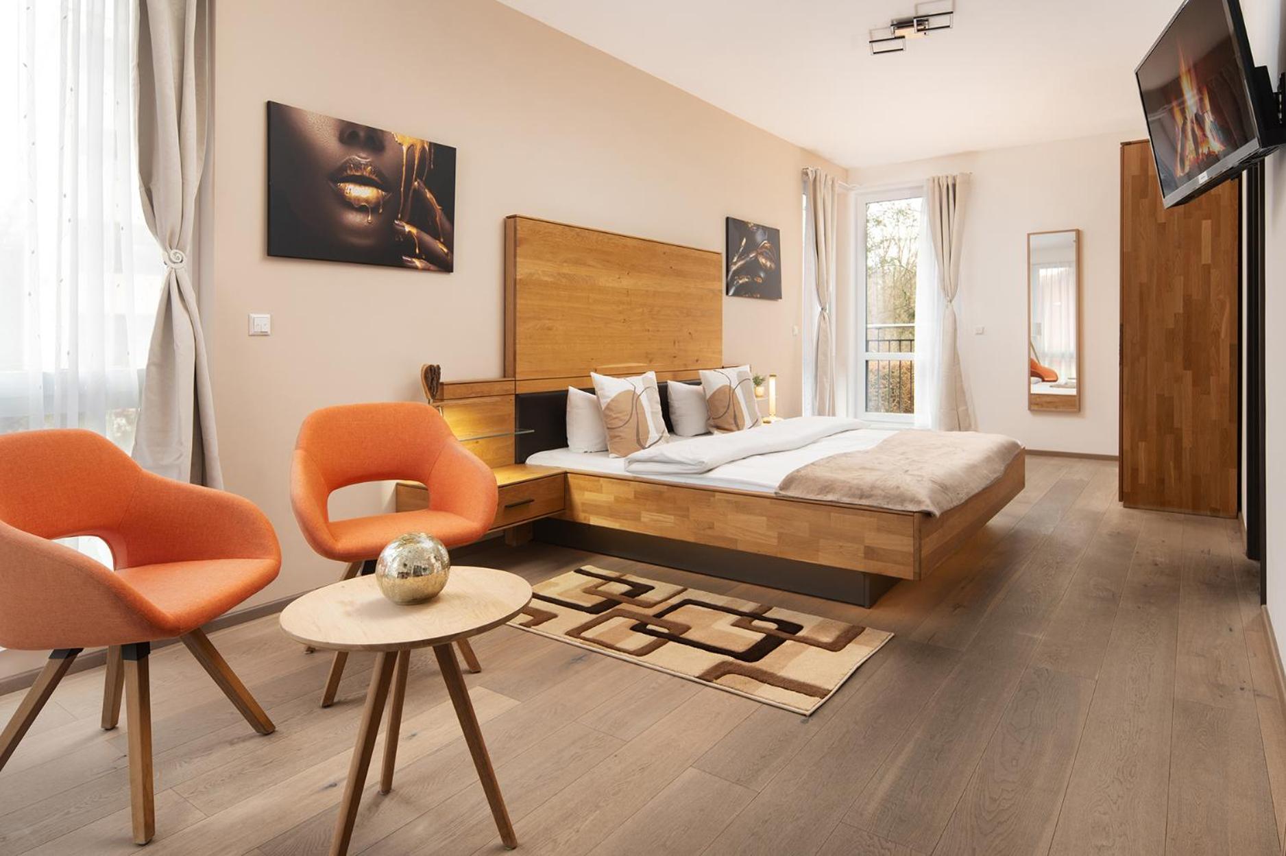 Hotel Vier Jahreszeiten Therme & Kliniken Bad Krozingen Naehe Freiburg & Schwarzwald Ideal Fuer Wellness Kur & Business Ausfluege 24H Check In- Wlan & Parken Gratis エクステリア 写真